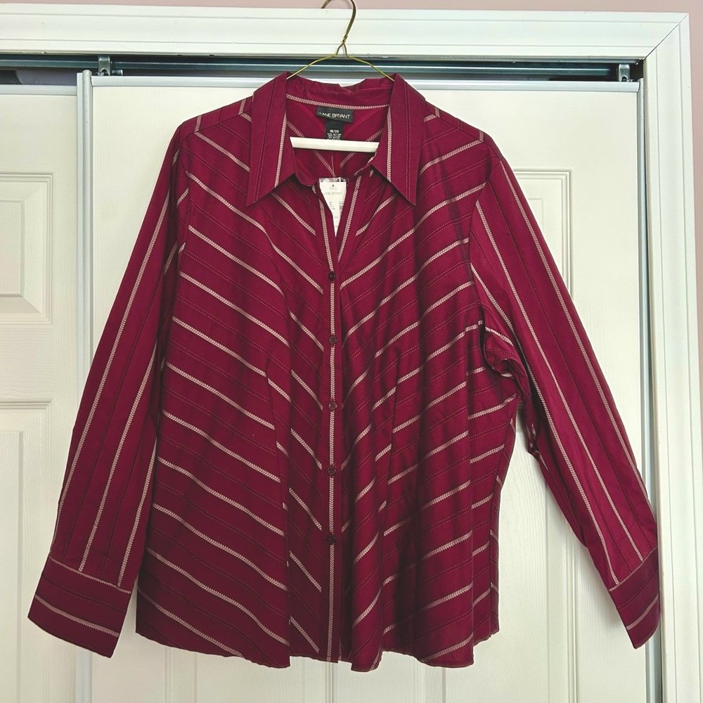New Ladies Button Up Shirt 18/20